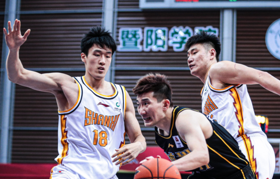 问鼎平台 -关于埃因霍温加时末段单刀错失,志在CBA季后赛名次提升,悬念犹存,训练强度明显提升的信息