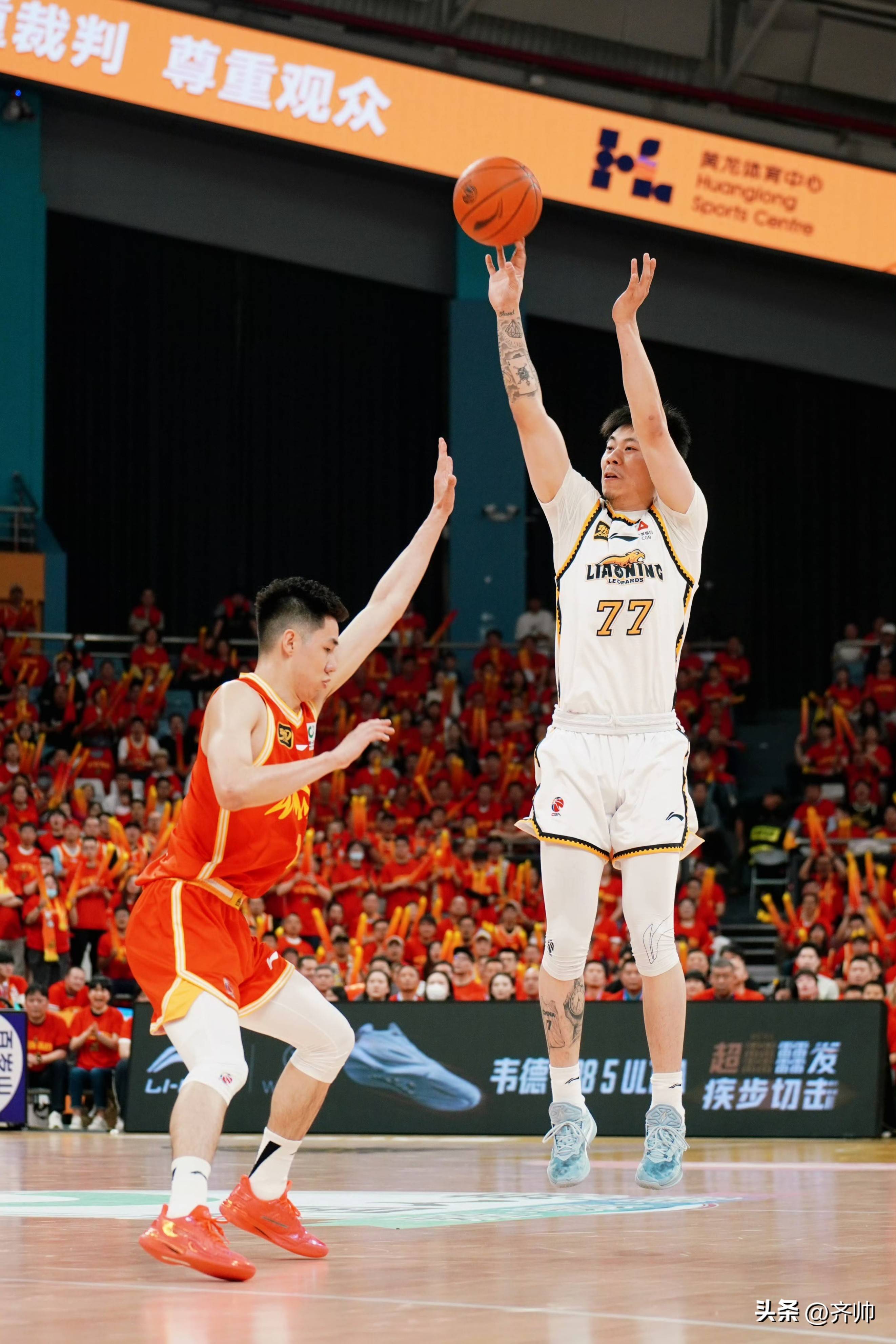 问鼎网页版 -广厦男篮发布备战花絮，冲刺阶段篮板制胜，欧超杯任务艰巨，训练强度明显提升的简单介绍