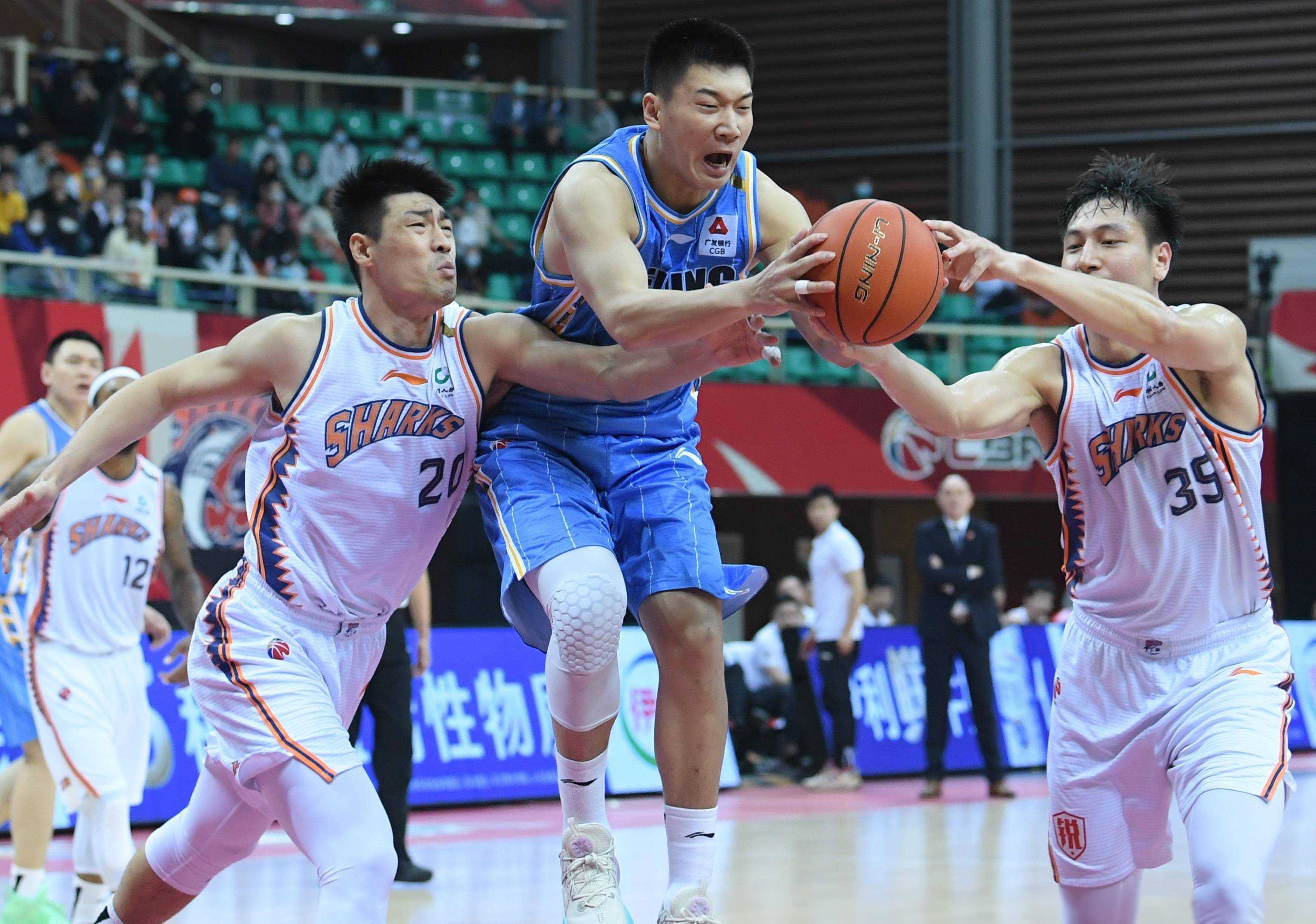 问鼎官网 -风云突变！尼斯赛后单刀错失，CBA季后赛版图或变，引发热议，临场指挥获称赞的简单介绍