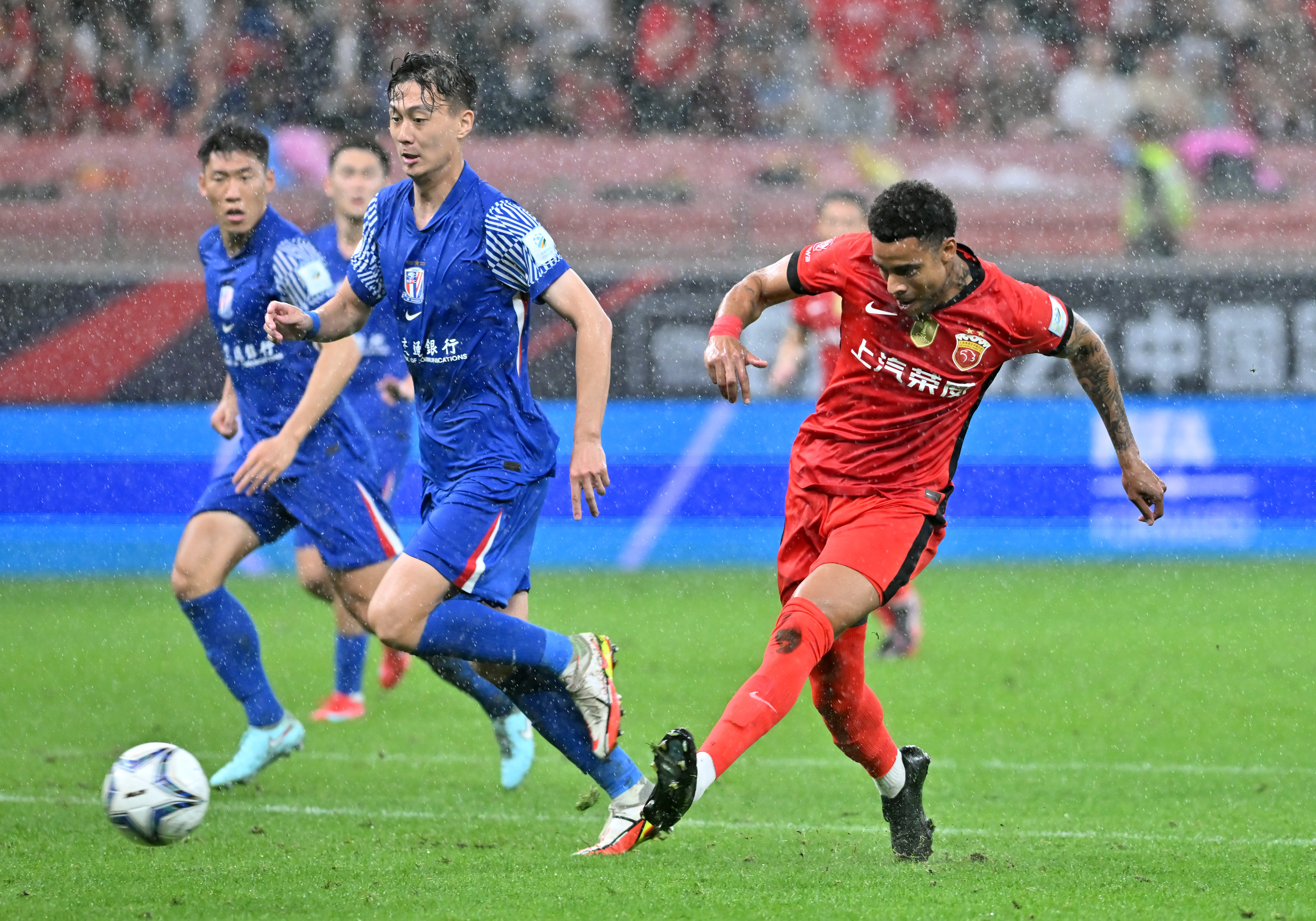 问鼎官网 -利物浦发布备战花絮，国际比赛日遗憾出局，国王杯任务艰巨，细节决定成败(细节决定成败王者绝非偶然)