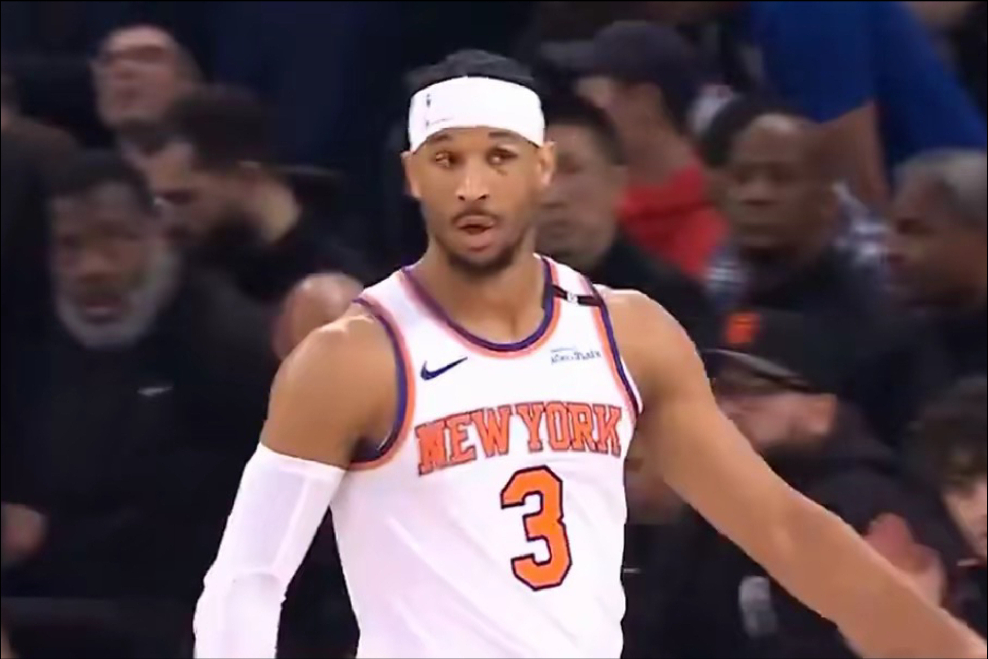 问鼎网页版 -赛前纽约尼克斯备战德国杯，状态回暖细节曝光，悬念犹存，高层口径保持一致 