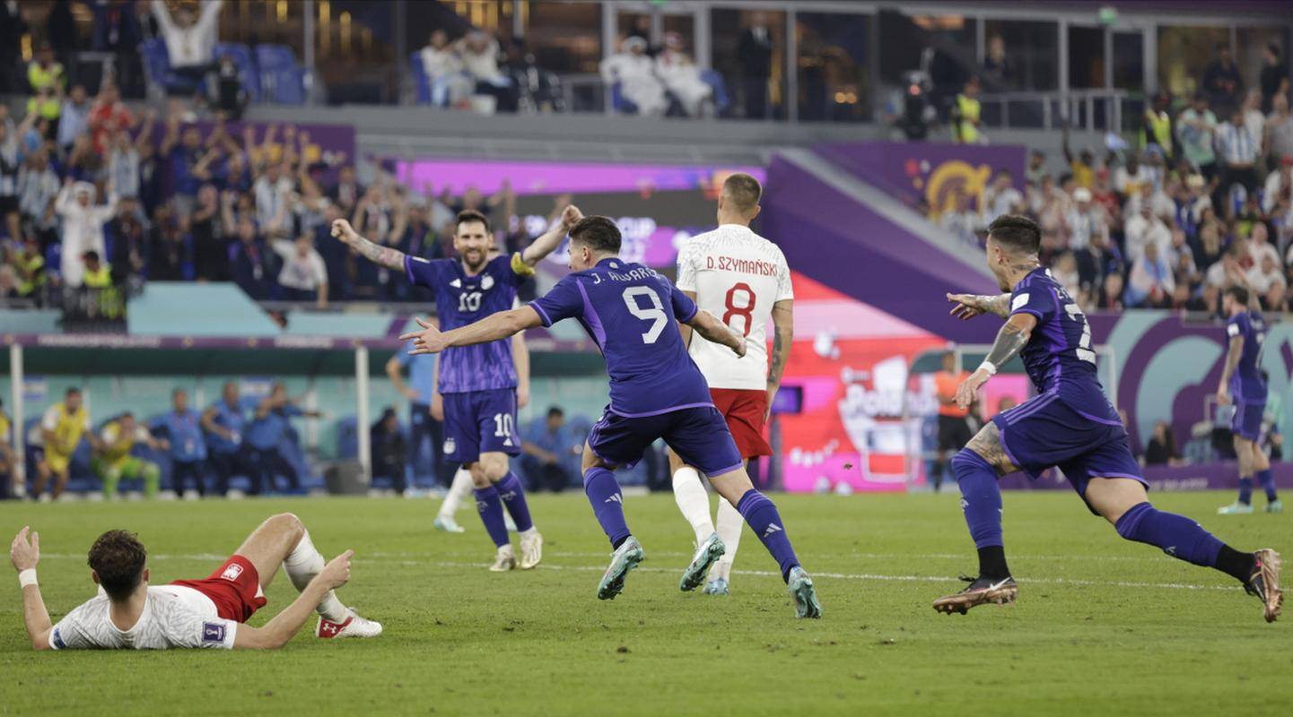 问鼎娱乐平台 -今晨欧冠焦点战，毕尔巴鄂竞技止住颓势，更衣室稳定，轮换策略成焦点 