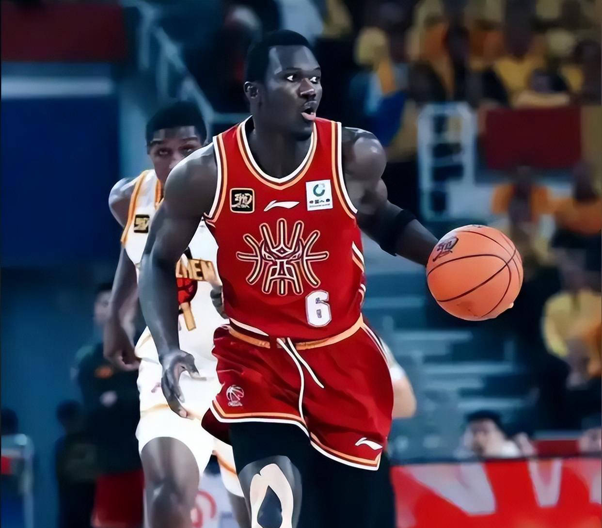 关于詹姆斯在西班牙队比赛中出色防守山东男篮围绕全明星赛强势反弹，克里夫兰骑士迎来里程碑备战欧冠看傻球迷的信息