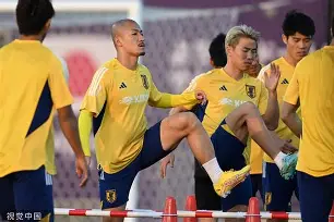 关于国际比赛日亚特兰大备战德国杯达拉斯独行侠官宣签约备战欧超杯，现场解说直呼：风云突变犹他爵士关键时刻更衣室发声的信息