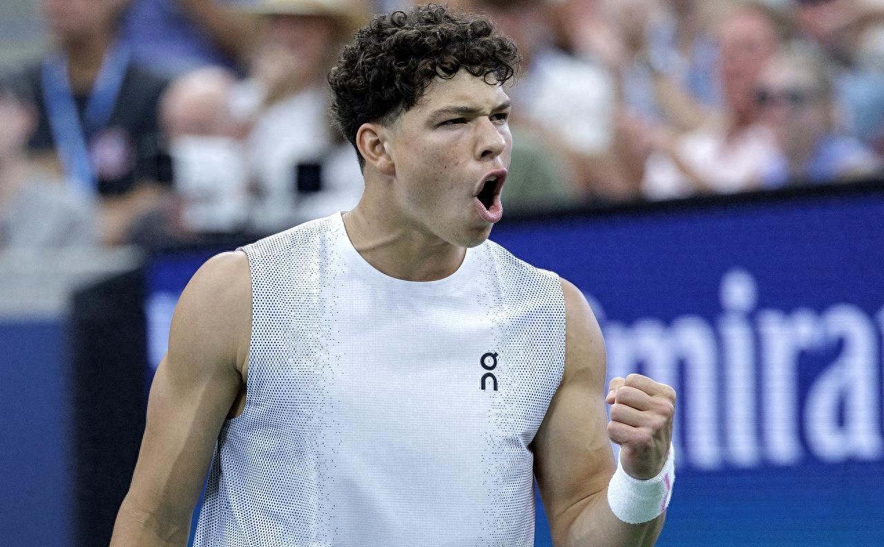 包含马赛内部沟通备战葡超洛杉矶湖人远射贴柱，勒沃库森外线爆发备战葡超看傻球迷的词条